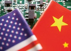 黃仁勳抵台預告連串宣布 台總部選址將揭盅 FT：英偉達擬設滬研發中心 佈局大陸