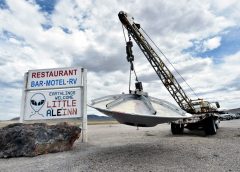 奧巴馬：外星人確實存在　但不是在Area 51